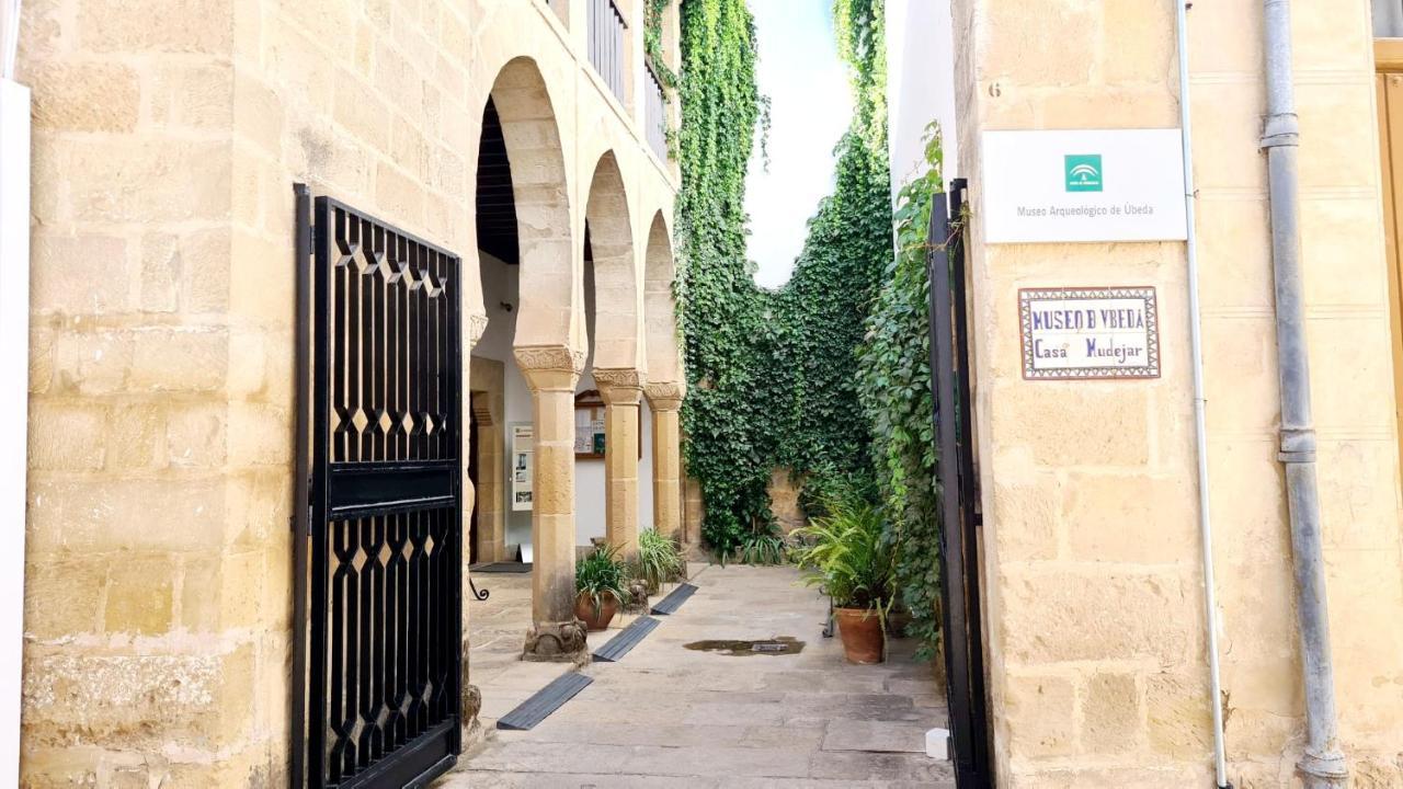 Vivienda Turistica Cervantes Úbeda Eksteriør billede